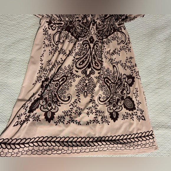 Body Central Cream and Black Mini Dress - Picture 3 of 3